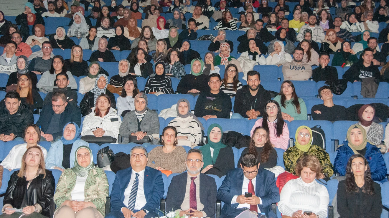 Selçuk Üniversitesinde sağlık yönetimi anlatıldı